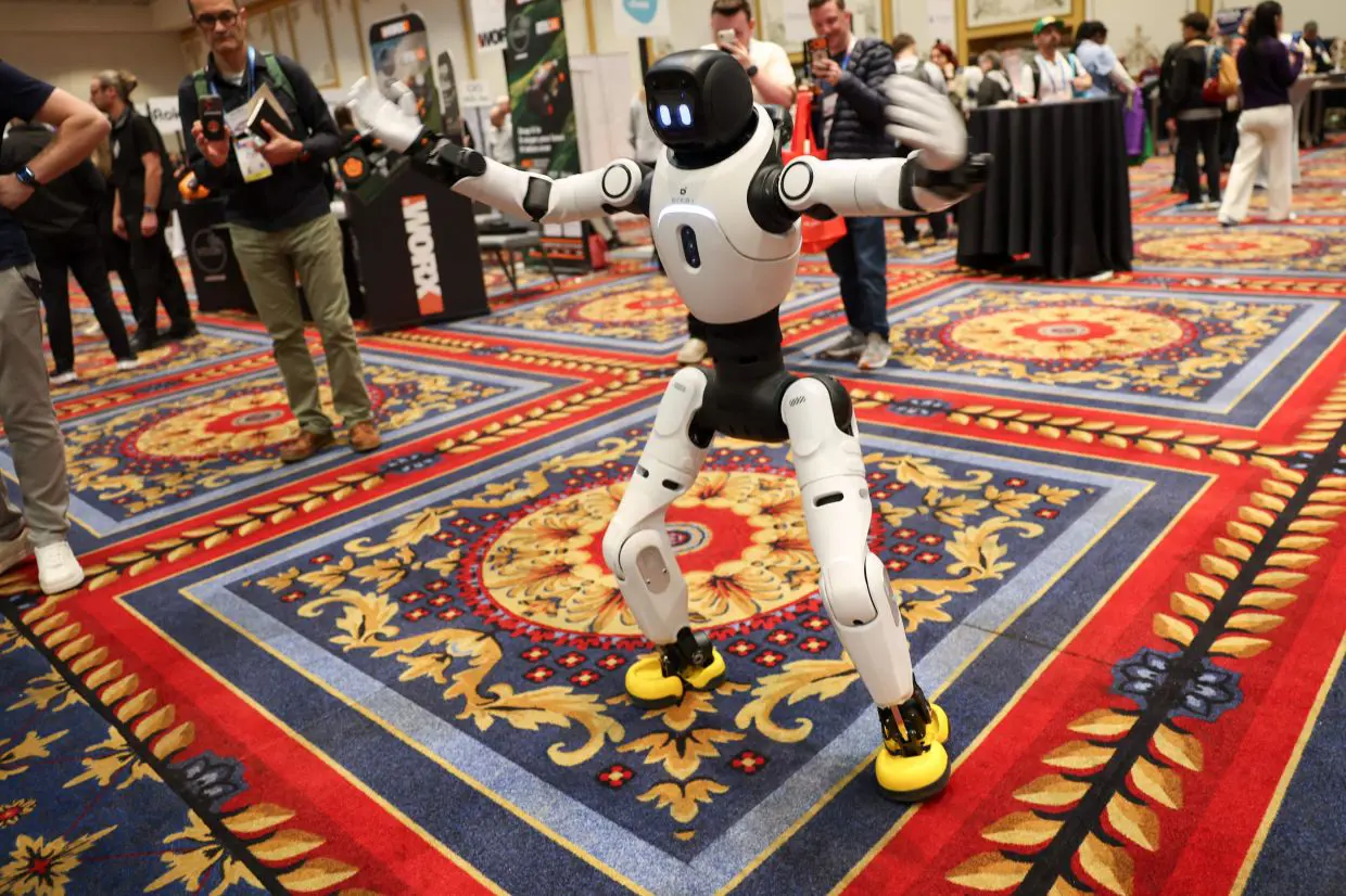 humanoid robots vivo 4g dancing robot real