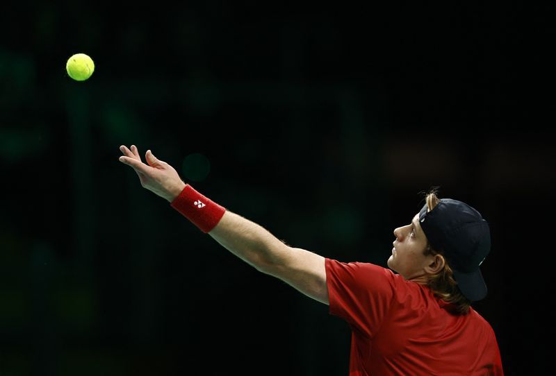 Tennis-Bergs upsets Mensik as Belgium beat Czech Republic to reach United Cup semis