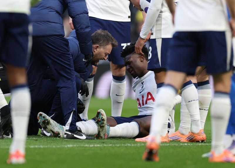 Soccer-Spurs forward Kudus out until April due to thigh injury