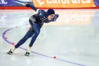 Olympics-American speed skater Bowe seeks golden Games farewell