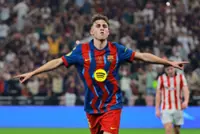Soccer-Barcelona thump Athletic Bilbao 5-0 to reach Spanish Super Cup final