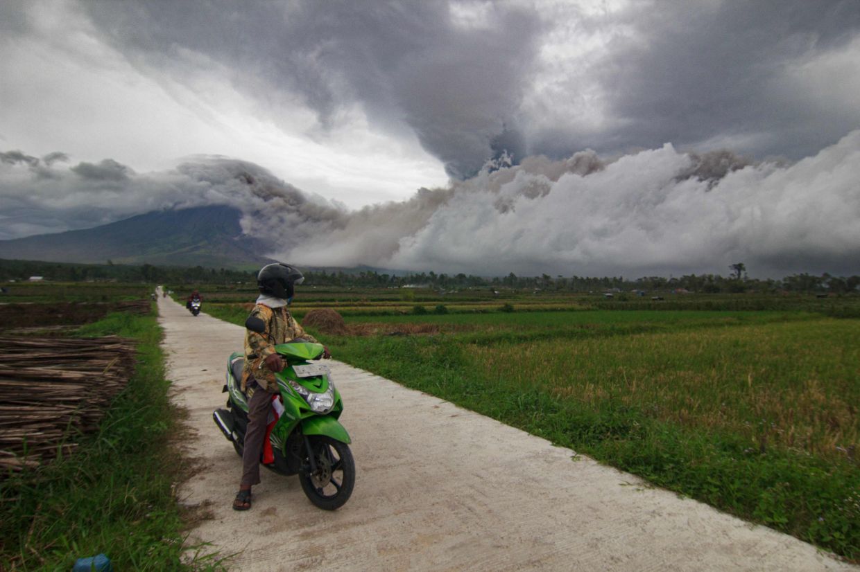 Indonesia's Mt Semeru erupts again, ash column reaches 700 metres