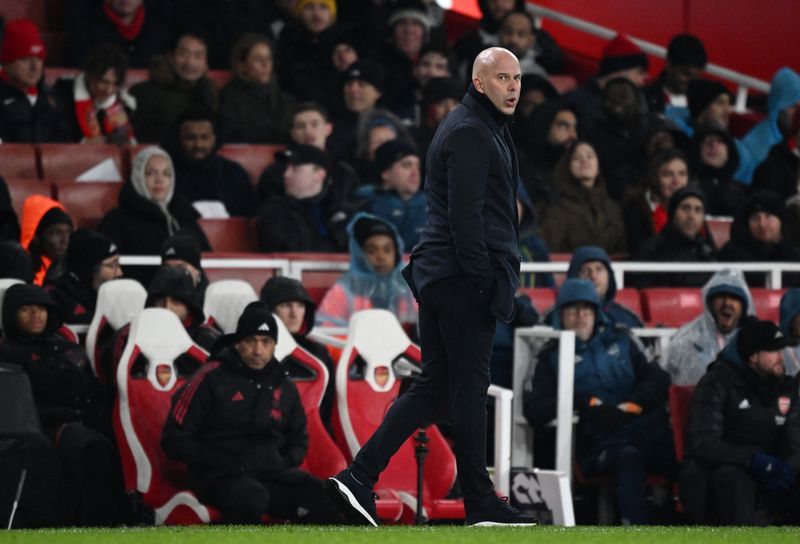 Soccer-Slot rues Liverpool's lack of creativity in final third against Arsenal