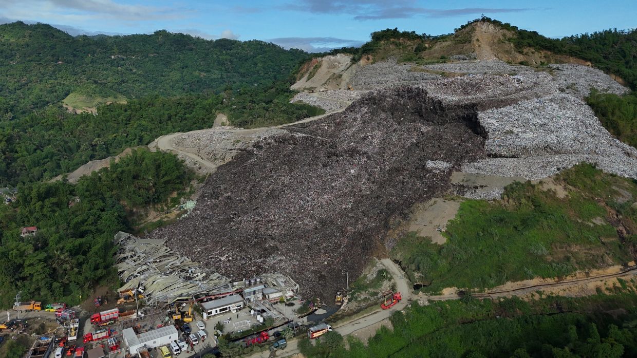 An aerial view of a huge mound of garbage that collapsed at a waste segregation facility in Binaliw, Cebu City, on Friday, Jan 9, 2026. -- AP Photo/Jacqueline Hernandez
