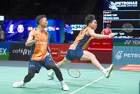 Roy King-Arif may just pip pros Sze Fei-Izzuddin for Thomas Cup slot