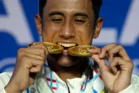 Prabowo awards Indonesian SEA Games medallists with huge bonuses