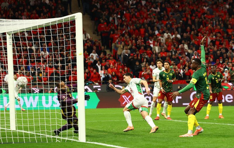 Soccer-Five-star Diaz on target again as Morocco beat Cameroon 2-0