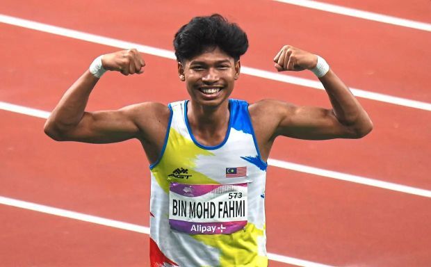 Azeem blazes to 60m glory at UAB Blazer Invite