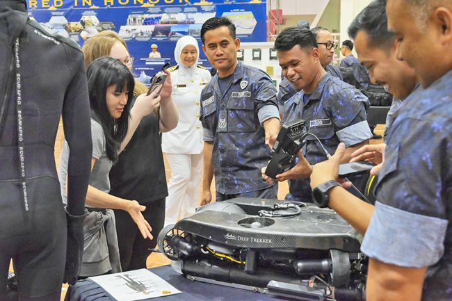 Roadshow strengthens ties with Belait community in Brunei