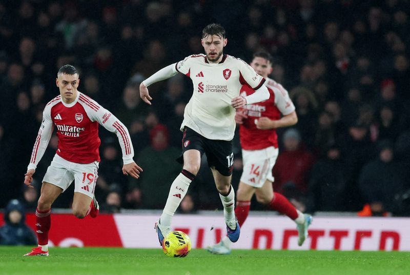 Soccer-Liverpool's Bradley to undergo surgery on knee injury