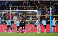 Soccer-Man City stay top of WSL, Chelsea keep pressure on