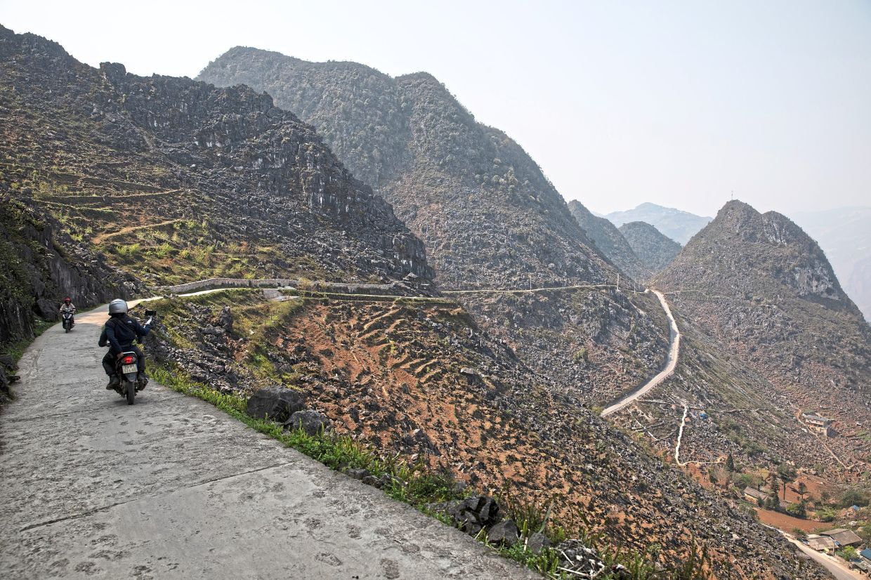 Motorbikes along the Ha Giang Loop. 