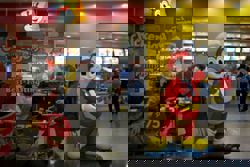 Philippine fast-food giant Jollibee eyes global expansion with planned US listing