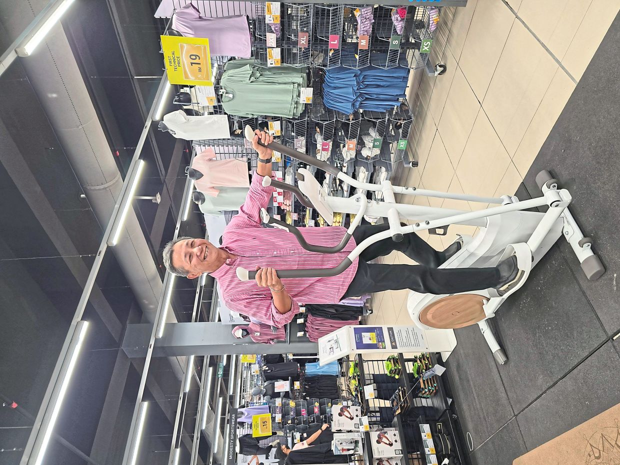 Lee says walking in malls is perfect for those who seldom exercise and do not like outdoor activities.