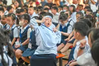 Parents urged to attend aid distribution