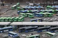 Seoul bus strike begins after wage negotiation breakdowns