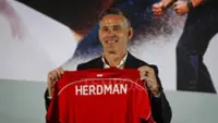Indonesia's new football coach John Herdman terms high pressure in job as 