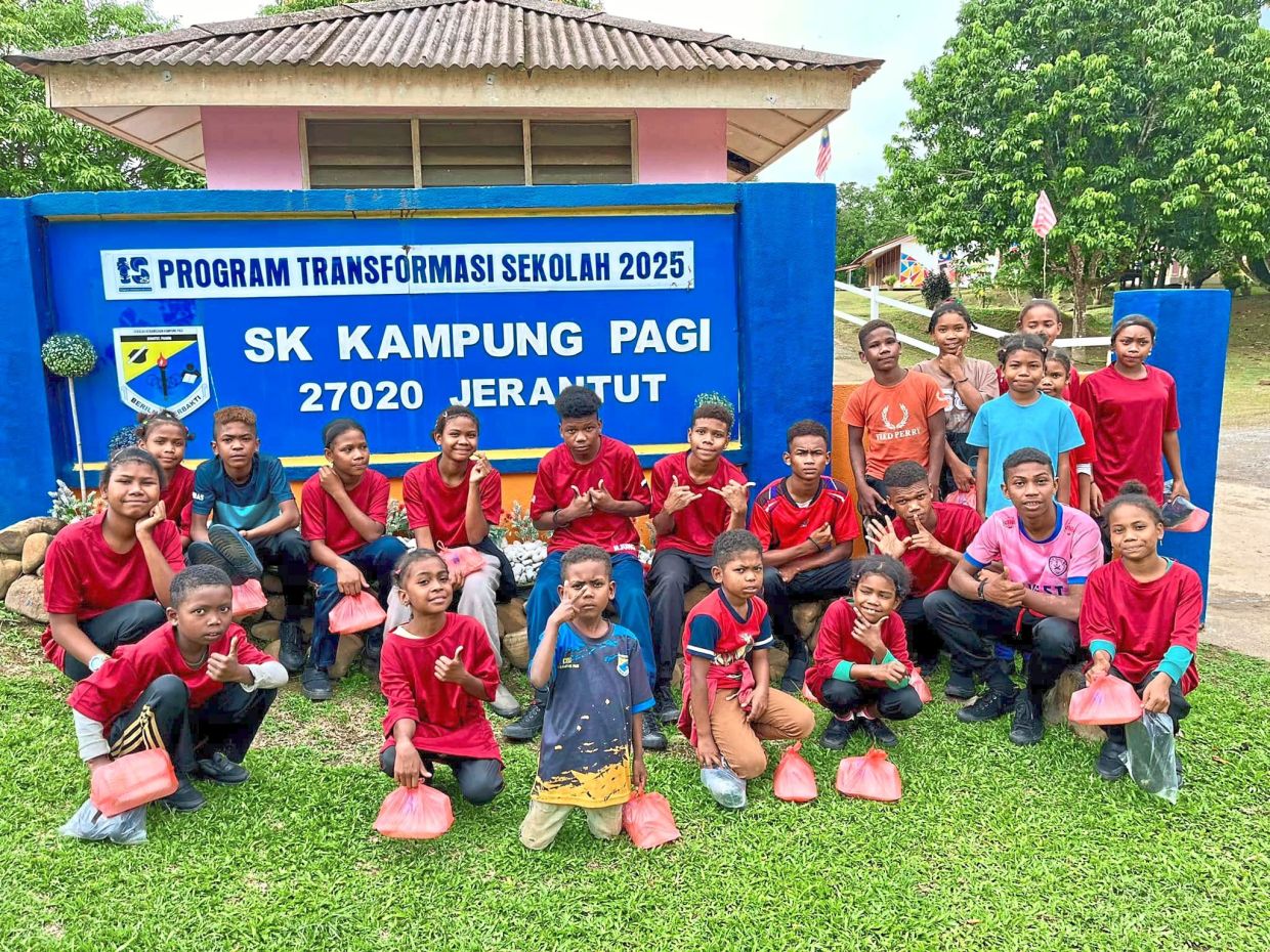 Students of Kelas CBS from Kampung Cangkung at their school, Sekolah Kebangsaan Kampung Pagi in Jerantut, Pahang.