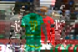 Soccer-Senegal snatch late winner to down Egypt and reach Cup of Nations final