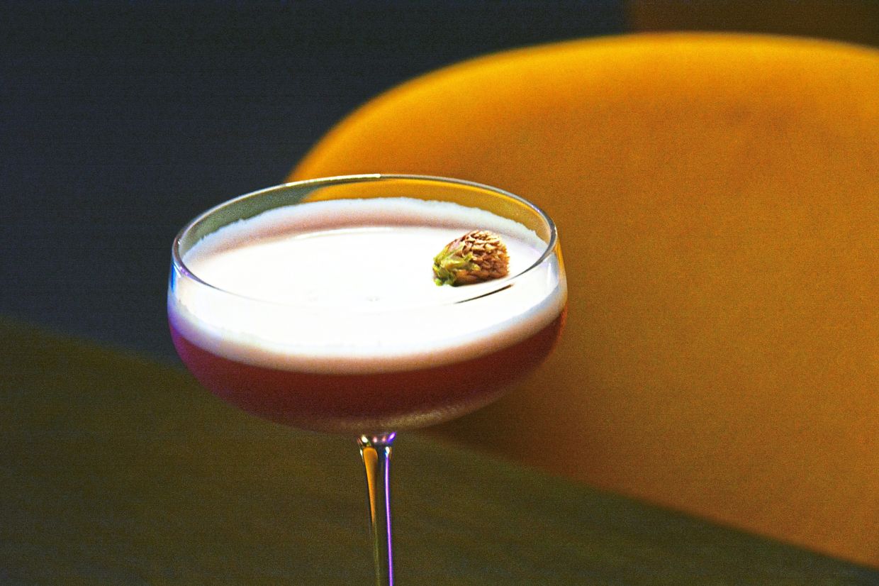 A notable signature is Magenta Blitz.