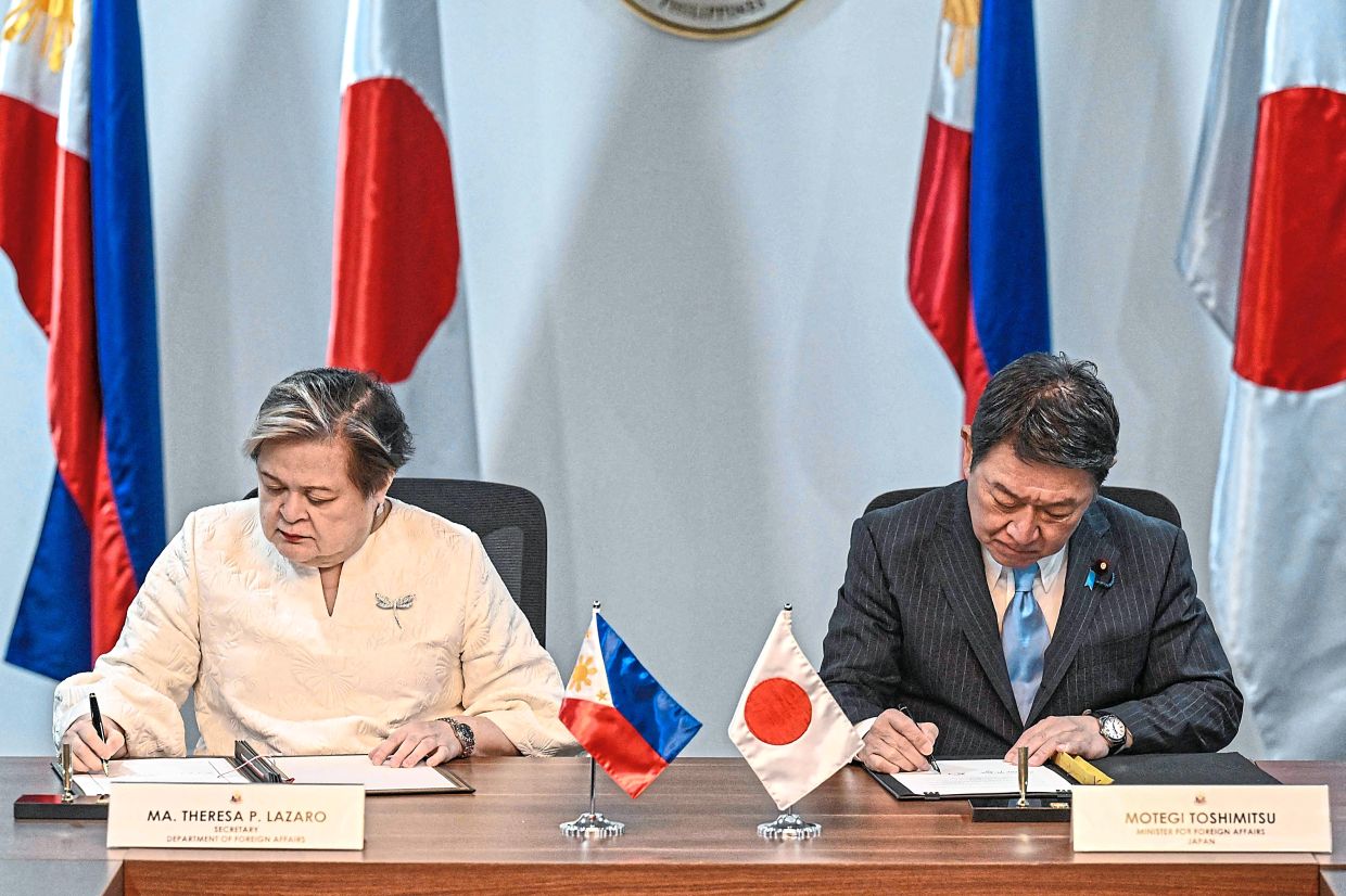 Manila-Tokyo defence pacts inked