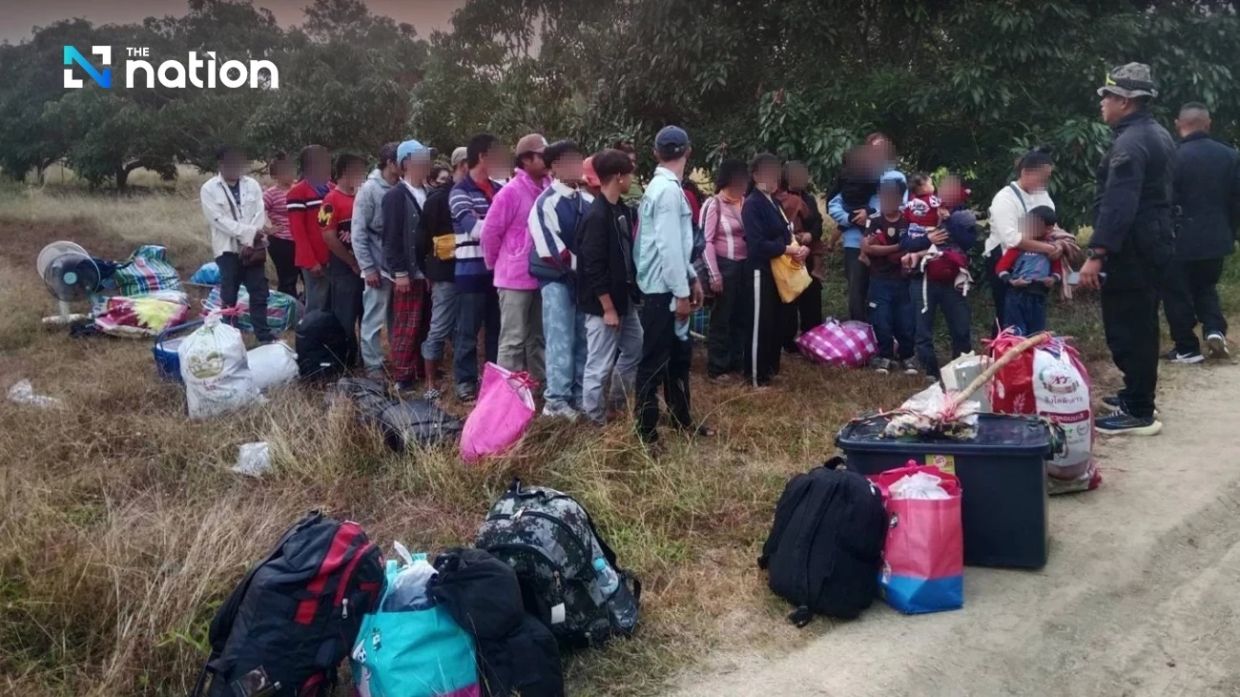 Desperate Cambodian workers flee crisis, sneak into Thailand