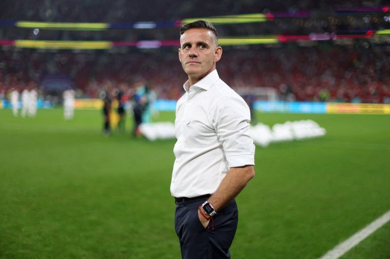 Soccer-New boss Herdman calls on Indonesia to harness past disappointments