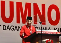 We're a family, let's hug it out, Zahid says in urging reconciliation among BN components
