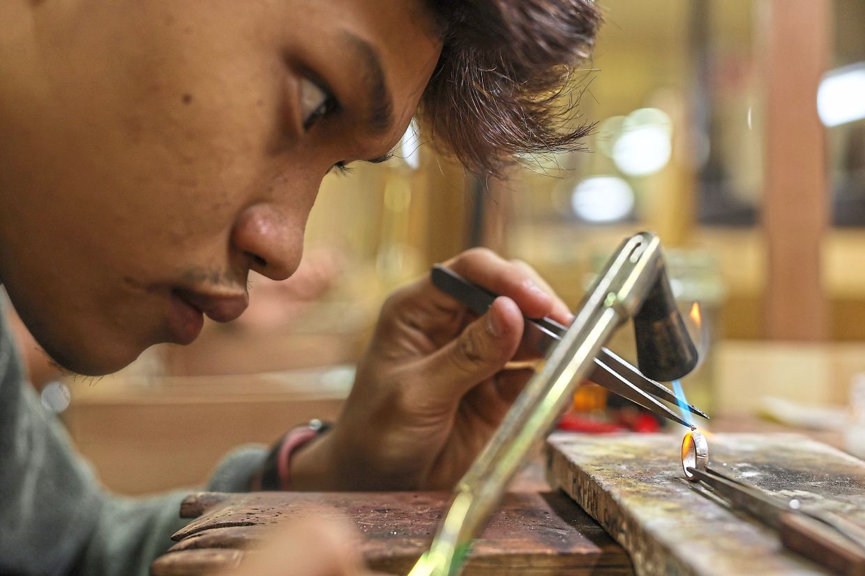 A ring clients make from start to finish