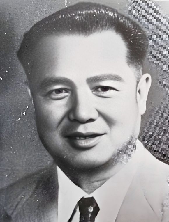 The late Low Kim Seng is one of the influential members of Persatuan Keturunan Hong-Lai Low Malaysia.