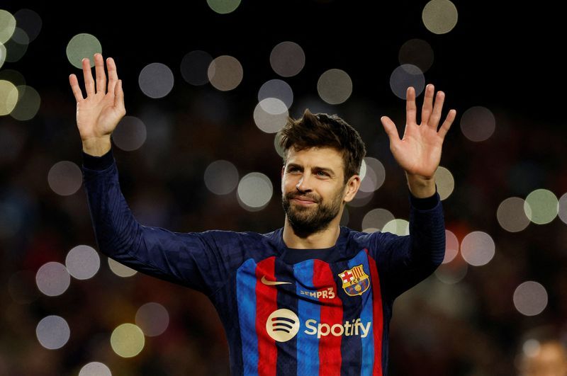 Soccer-Pique sees France as World Cup favourites, hopes US hype will last