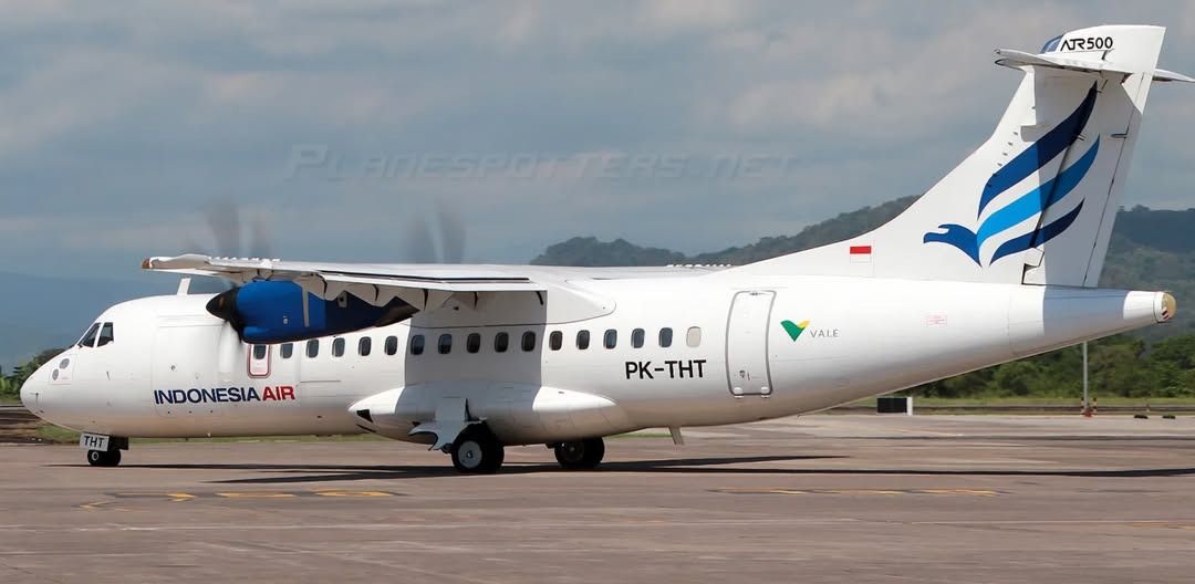 Indonesia Air transport aircraft en route to Makassar lost contact; search now underway
