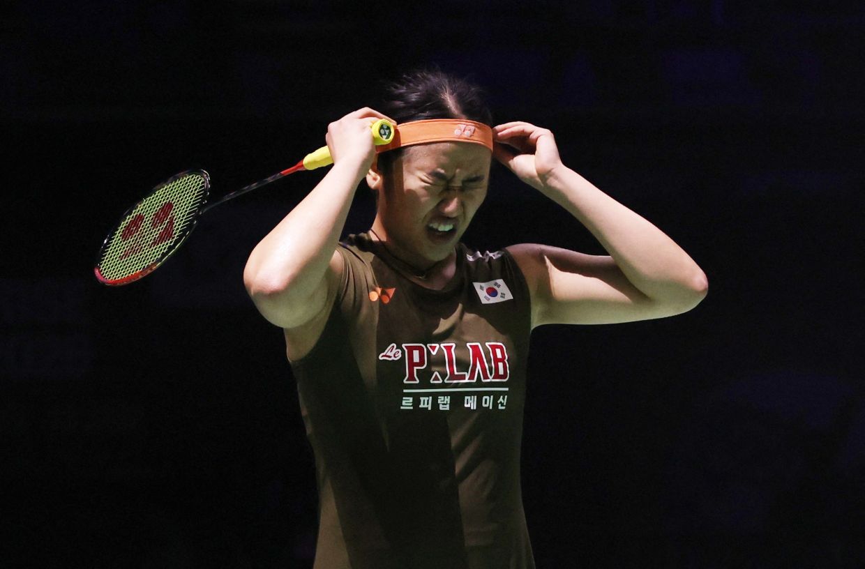 South Korea's An Se Young reacts during her women's singles semi-final match against Thailand's Ratchanok Intanon. The World No 1 players easily won 21-11, 21-7. Badminton - India Open 2026 - Indira Gandhi Indoor Stadium, New Delhi, India - Saturday, January 17, 2026. -- Photo: REUTERS/Bhawika Chhabra