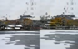 Beijing braces for snowfall, cold wave