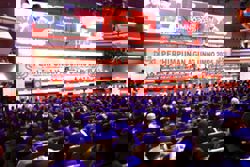 Umno AGM: Akmal a 'good child, though sometimes naughty', 'ayahanda' Zahid says in move to ease tensions