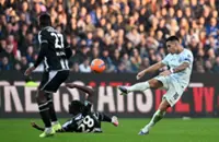 Soccer-Inter set Serie A title race pace with win at Udinese