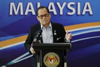 Targets for new education blueprint include requiring at least a grade ‘C’ in English and BM