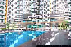 Living next door to tourists