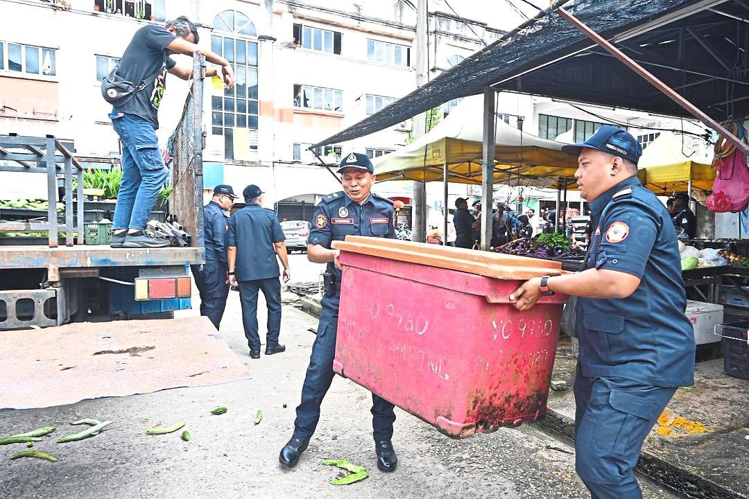 MPS pledges continuous checks after return of illegal foreign traders