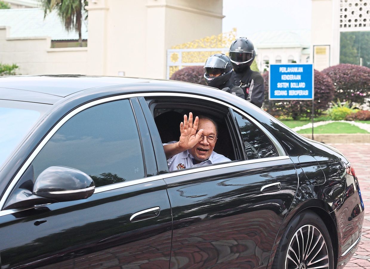 PM: Engage in constructive debate in the House