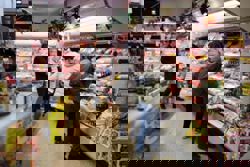 Japan households expect prices to keep rising: Survey