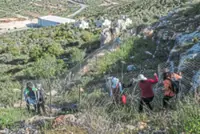 Where hikers walk the edges