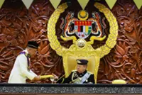 PM: Govt ready to execute royal directives