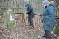 Remembering the dead