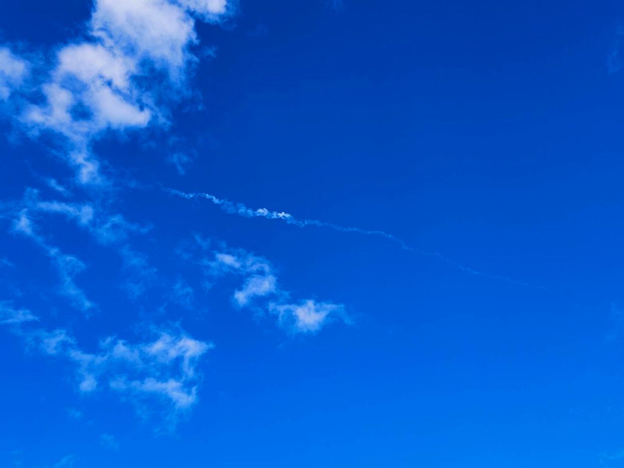 Philippine agencies track suspected Chinese rocket over Palawan skies