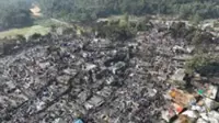 Fire destroys hundreds of shelters at Rohingya refugee camp in Bangladesh