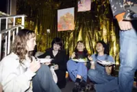 These college students ditched their phones for a week. Could you?