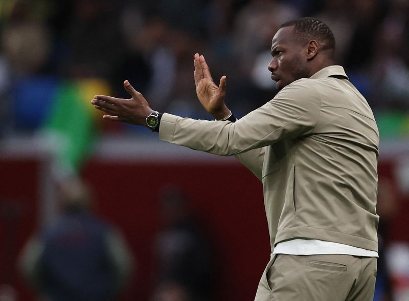 Soccer-Senegal coach explains walk-off ahead of probable sanction