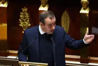 French government survives no-confidence votes over budget