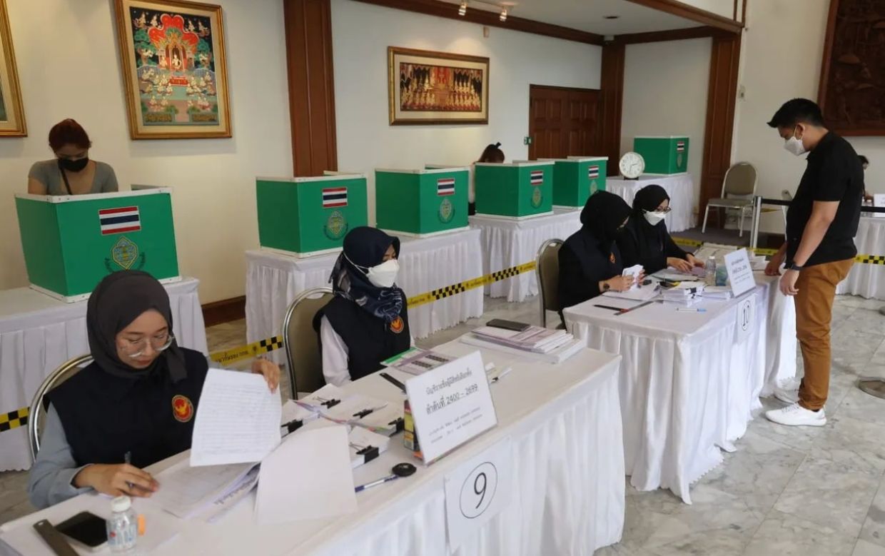 Thai voters in Malaysia cast ballots ahead of Feb 8 General Election and referendum